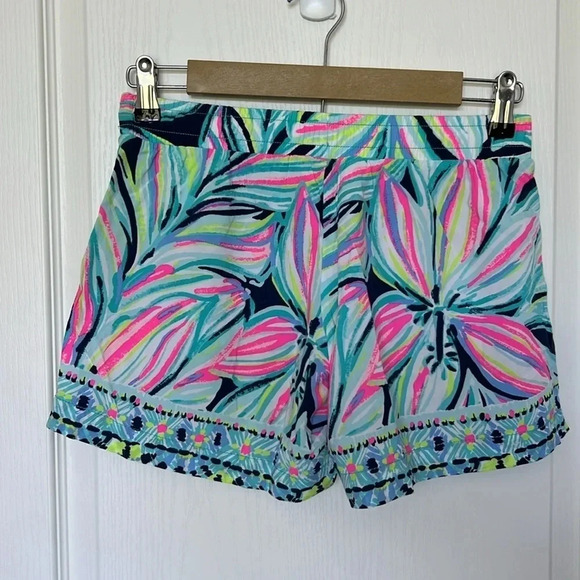 Lilly Pulitzer Katura 5” Multicolored Shorts Size XS - Picture 2 of 9